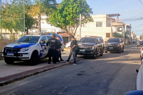 PC e Pm fazem operação para combater o tráfico de drogas em Guarapari